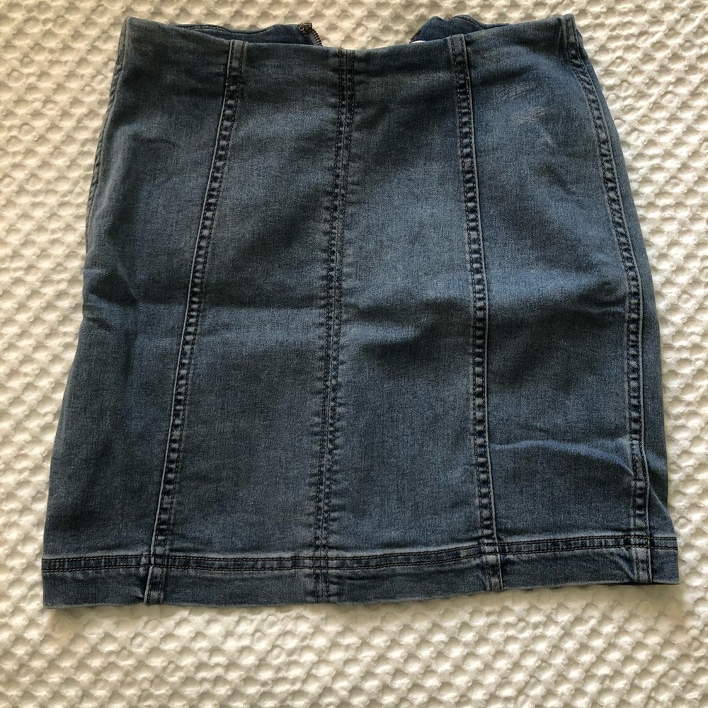 Free people modern fem denim skirt SZ 0